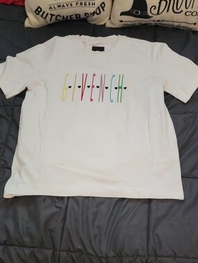 Authentic Givenchy X Disney Designer Hearts Shirt Size Medium-Large